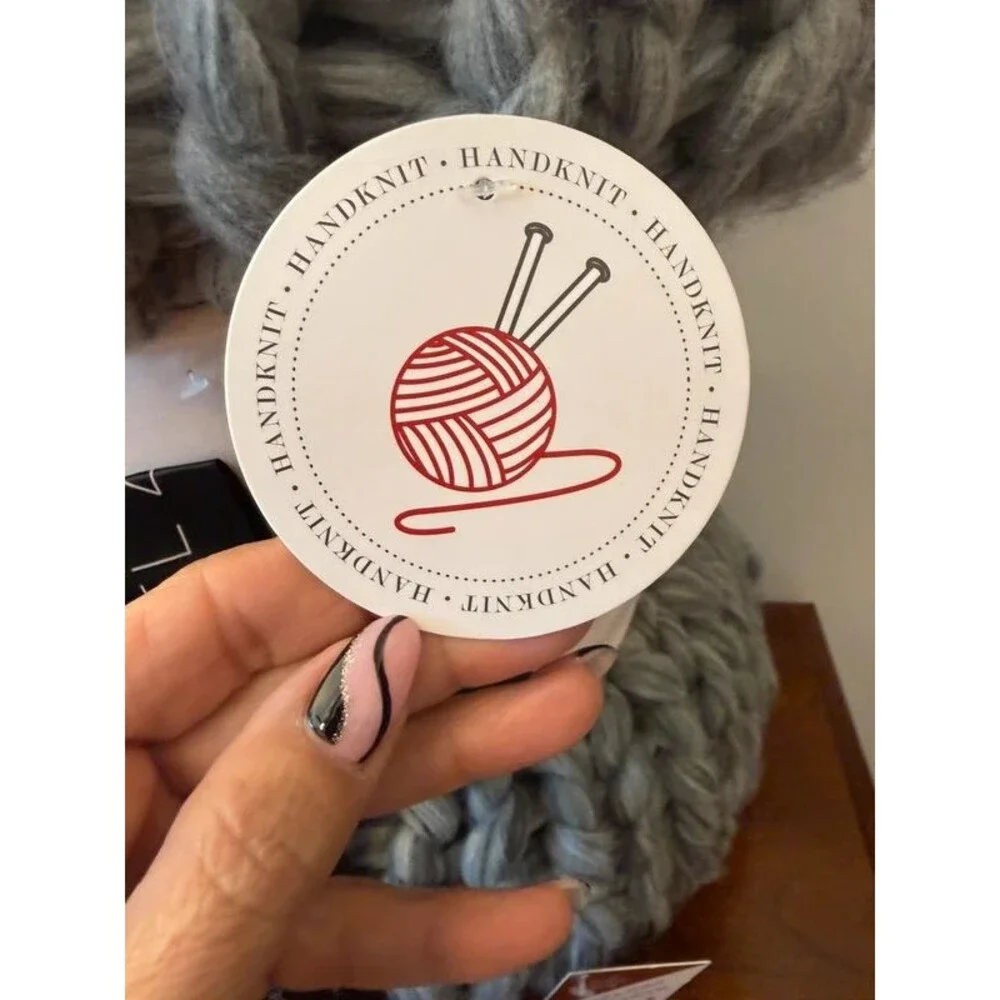 Gray Chunky Throw Blanket